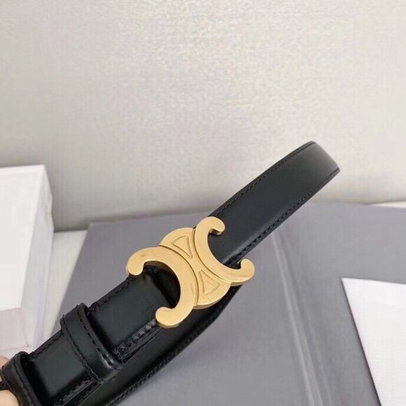 🧼Celine Black Leather Belt with Elegant Gold Hardware🧼 - Picture 5 of 7